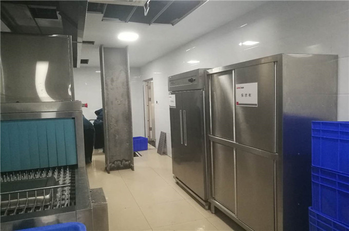 食堂廚房設備分為哪些區(qū)域呢？